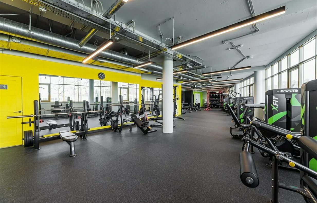 Силовая зона фитнес-клуба Top GYM